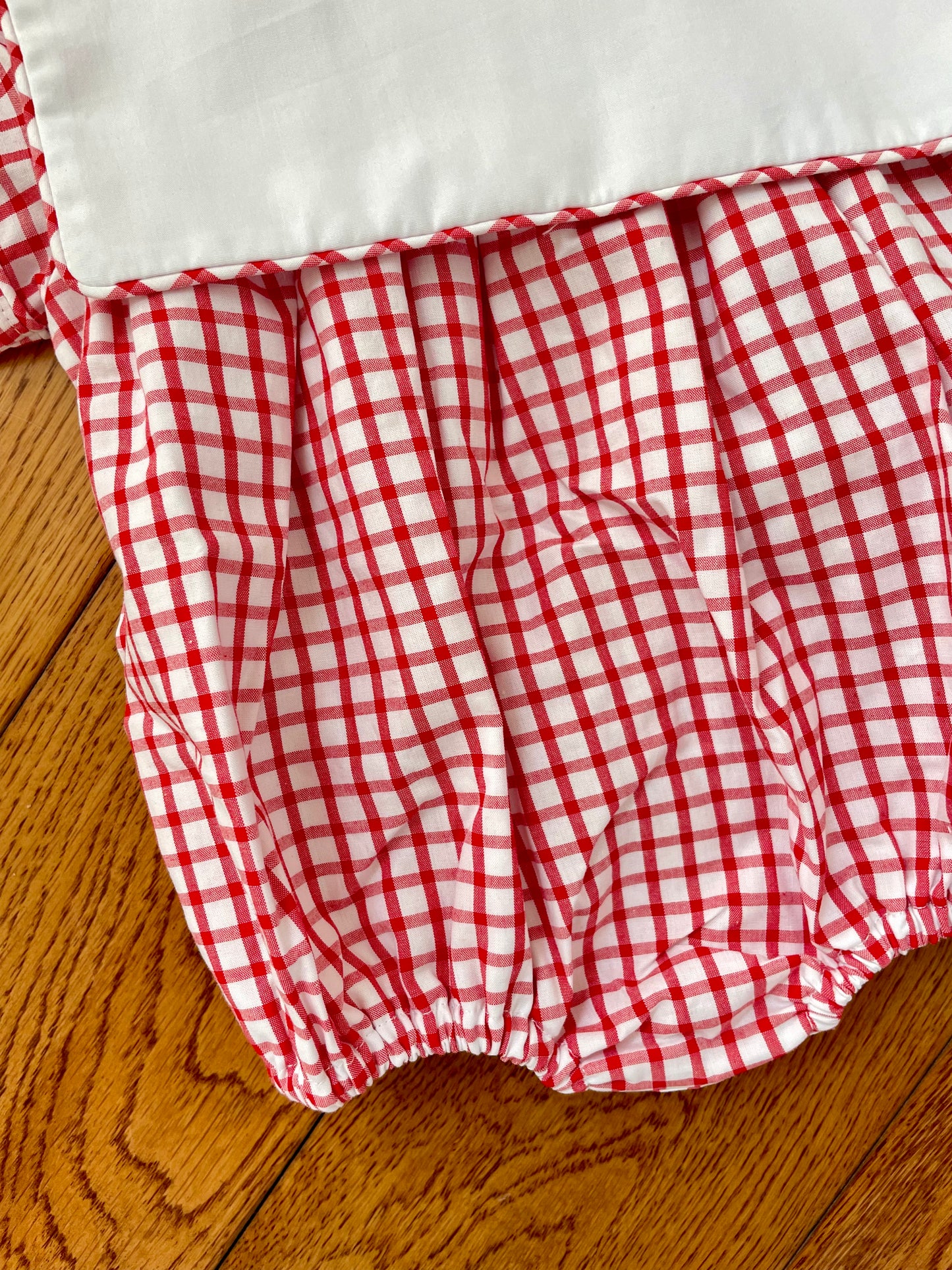 Carter collar bubble red check